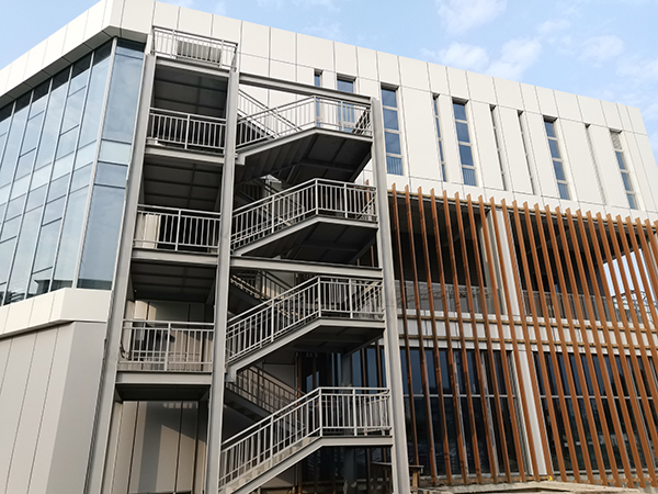 铝单板幕墙斜角图